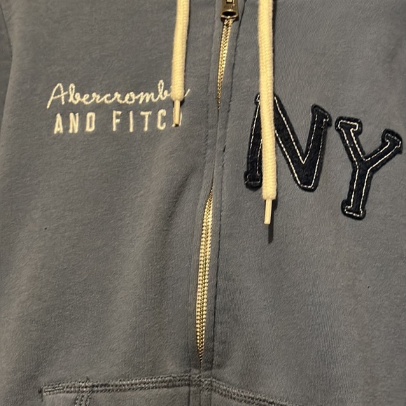 Abercrombie & Fitch Women’s Zip up Hooded jacket - Picture 3 of 6